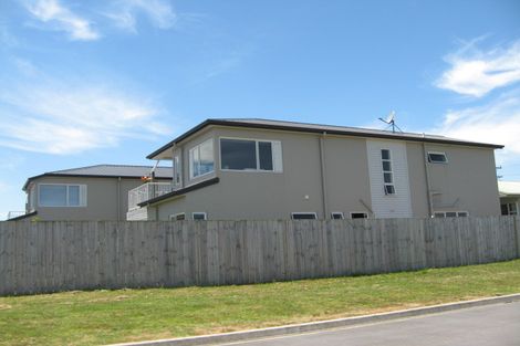 Photo of property in 4 Goble Road, Clarks Beach, Pukekohe, 2679