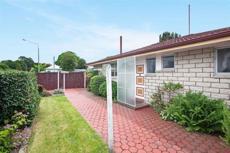 Photo of property in 2/15a Edgeware Road, St Albans, Christchurch, 8014