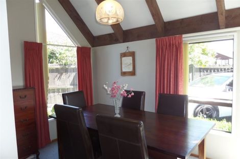 Photo of property in 2/35 Solway Avenue, Ilam, Christchurch, 8041