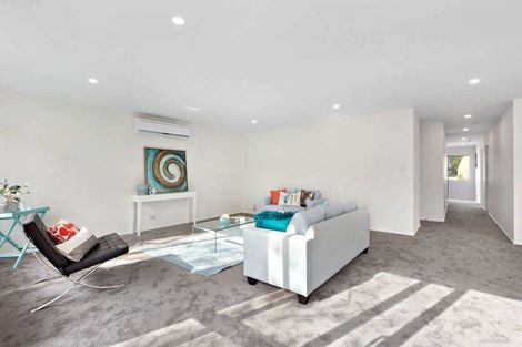 Photo of property in 18b Riverpark Crescent, Henderson, Auckland, 0610