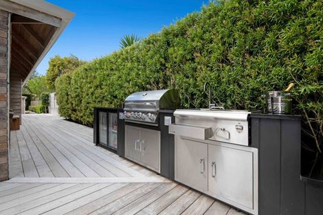 Photo of property in 23 Motuora Road, Manly, Whangaparaoa, 0930