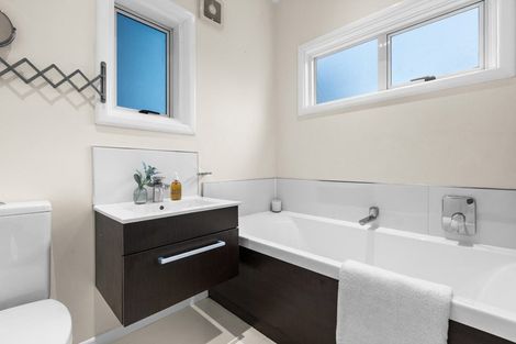 Photo of property in 3 Clyde Road, Bluff Hill, Napier, 4110