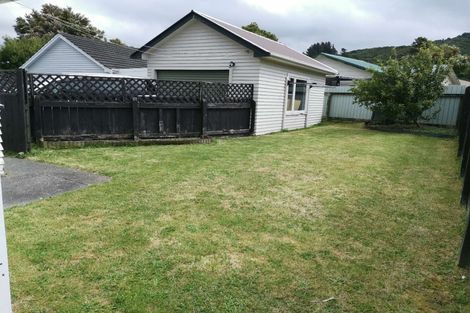 Photo of property in 62 Main Road, Wainuiomata, Lower Hutt, 5014