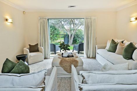 Photo of property in 28 Kensington Drive, Taradale, Napier, 4112