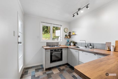 Photo of property in 5 Christchurch Crescent, Kelson, Lower Hutt, 5010