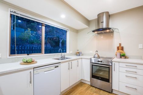 Photo of property in 17 Leeward Drive, Whitby, Porirua, 5024