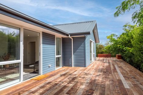 Photo of property in 9 Macrocarpa Lane, Carterton, 5713