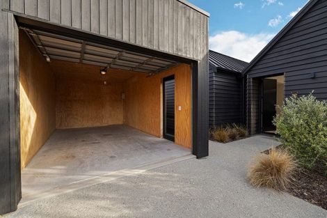 Photo of property in 12 Fife Court, Jacks Point, Queenstown, 9371