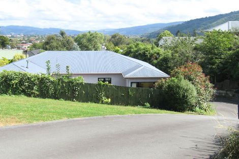 Photo of property in 1 Sunnyview Drive, Brown Owl, Upper Hutt, 5018