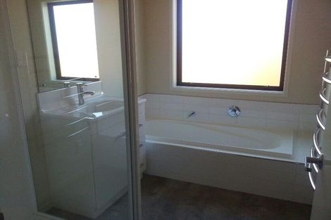 Photo of property in 37 Faringdon Boulevard, Rolleston, 7615