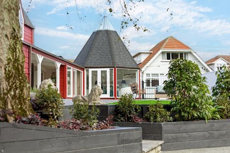 Photo of property in 64 Kings Crescent, Hutt Central, Lower Hutt, 5010