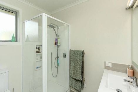 Photo of property in 92 Smart Road, Glen Avon, New Plymouth, 4312