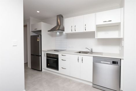 Photo of property in 113u8 Knighton Road, Hillcrest, Hamilton, 3216
