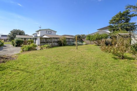 Photo of property in 122b Dickson Road, Papamoa Beach, Papamoa, 3118
