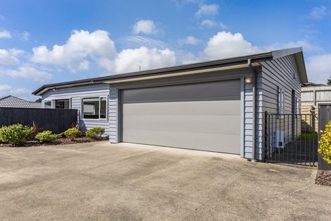 Photo of property in 4 Moonsail Drive, Whitby, Porirua, 5024