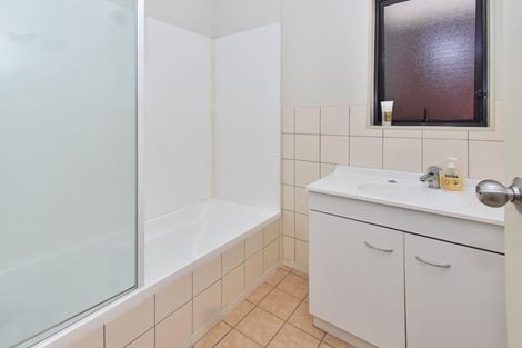 Photo of property in 19 Robertson Road, Favona, Auckland, 2024