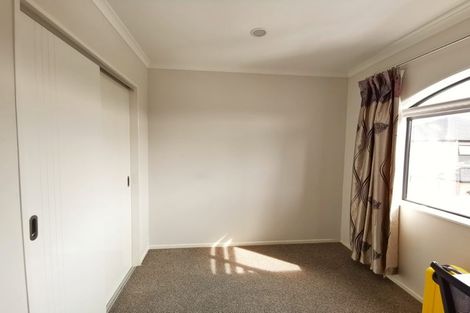 Photo of property in 20 San Prospero Crescent, Henderson, Auckland, 0612