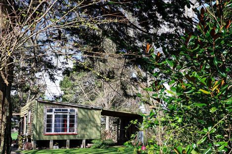 Photo of property in 258 Smith Road, Dannevirke, 4978
