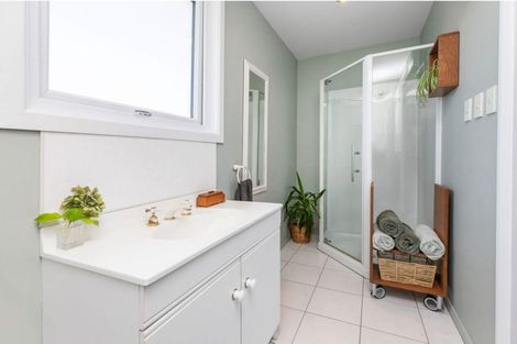 Photo of property in 2 Sonia Place, Casebrook, Christchurch, 8051