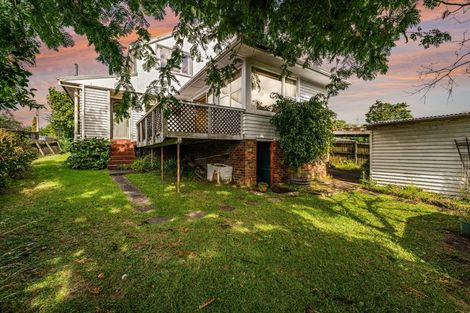 Photo of property in 38 Toru Street, Te Atatu Peninsula, Auckland, 0610