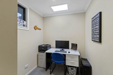 Photo of property in 16 Portobello Way, Huntington, Hamilton, 3210