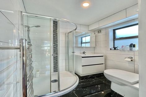 Photo of property in 357 Main Road, Tawa, Wellington, 5028