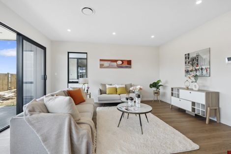 Photo of property in 14 Hampshire Lane, Karaka, 2580
