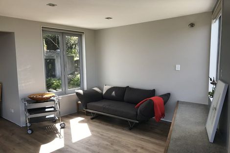 Photo of property in 74 Frobisher Street, Island Bay, Wellington, 6023