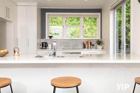 Photo of property in 115 Ruskin Road, Newlands, Wellington, 6037