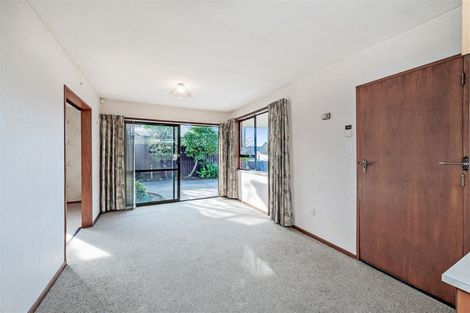 Photo of property in 22 Lake Terrace Road, Burwood, Christchurch, 8061