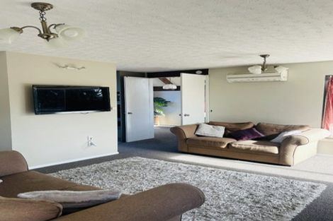 Photo of property in 2/35 Solway Avenue, Ilam, Christchurch, 8041