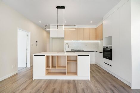 Photo of property in 42 Whakairo Crescent, Gulf Harbour, 0930