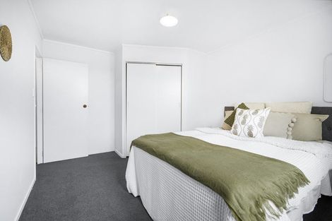 Photo of property in 1 Oak Avenue, Nawton, Hamilton, 3200