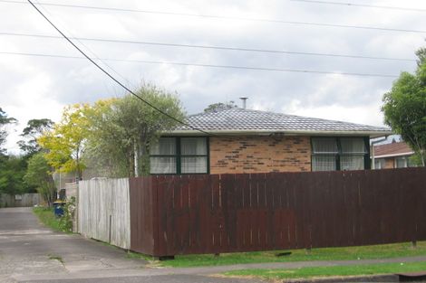 Photo of property in 4/82 Portage Road, New Lynn, Auckland, 0600