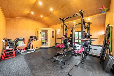 Photo of property in 6 Wha Street, Lyall Bay, Wellington, 6022