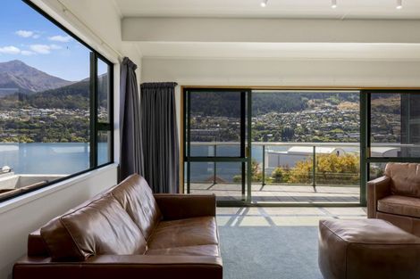 Photo of property in 415 Peninsula Road, Kelvin Heights, Queenstown, 9300