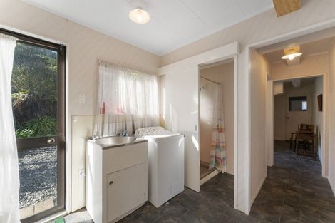 Photo of property in 48 Harvey Street, Waipahihi, Taupo, 3330