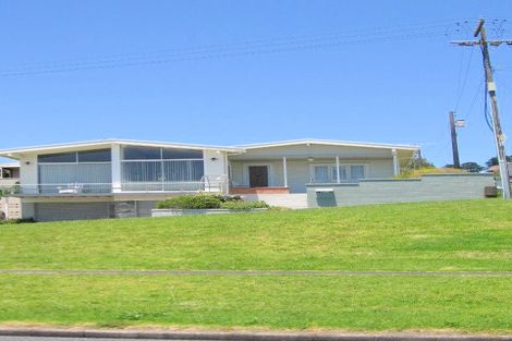 Photo of property in 1/14a Kiwi Esplanade, Mangere Bridge, Auckland, 2022