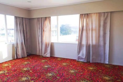 Photo of property in 2/39 Dale Crescent, Pakuranga, Auckland, 2010