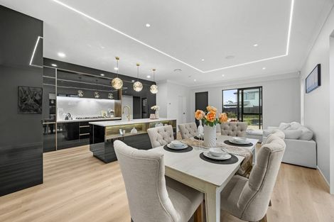 Photo of property in 39 Park Green Avenue, Rosehill, Papakura, 2113