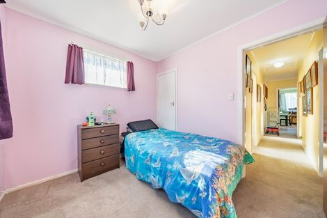 Photo of property in 22 Oregon Drive, Maoribank, Upper Hutt, 5018