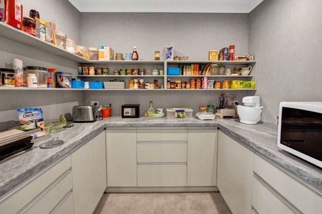 Photo of property in 35 Cloten Road, Stratford, 4332