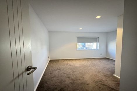 Photo of property in 11 Meritage Lane, Te Atatu South, Auckland, 0610