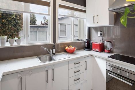 Photo of property in 78 Friedlanders Road, Manurewa, Auckland, 2102