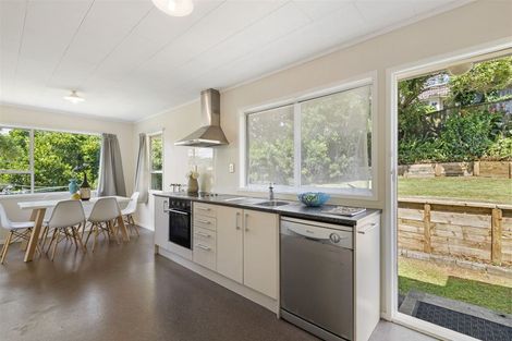 Photo of property in 43 Fordham Street, Beach Haven, Auckland, 0626