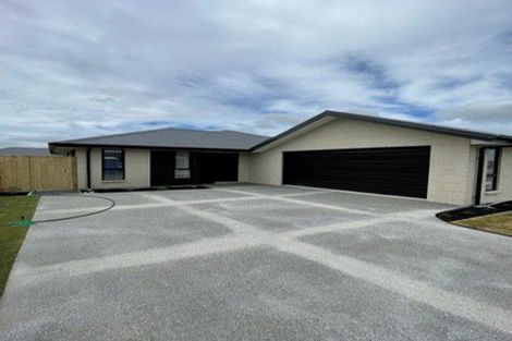 Photo of property in 161 Faringdon Boulevard, Rolleston, 7615