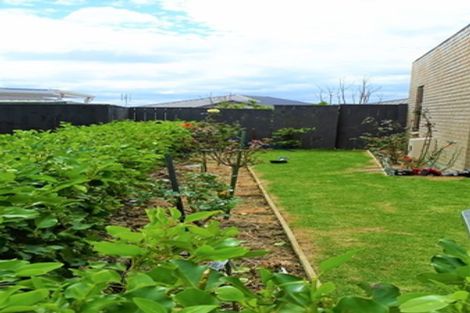 Photo of property in 9 Hirimate Place, Flat Bush, Auckland, 2019
