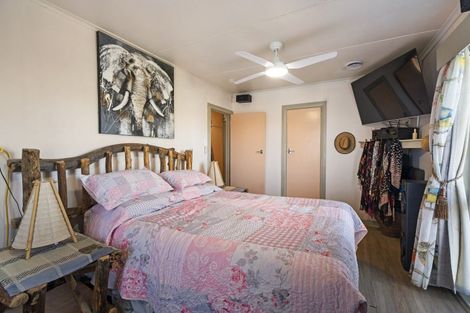 Photo of property in 6 Milne Street, Sanson, 4817