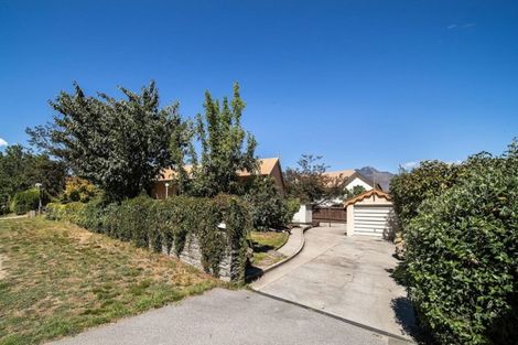 Photo of property in 10 Hamilton Road, Queenstown, 9300