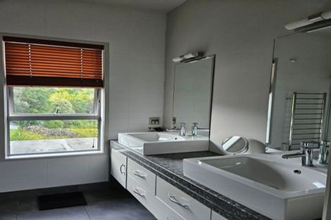 Photo of property in 41 Hikanui Drive, Havelock North, 4130